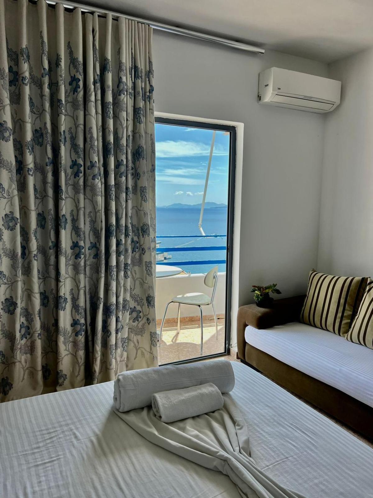 Al Mare Rooms Sarande Ngoại thất bức ảnh