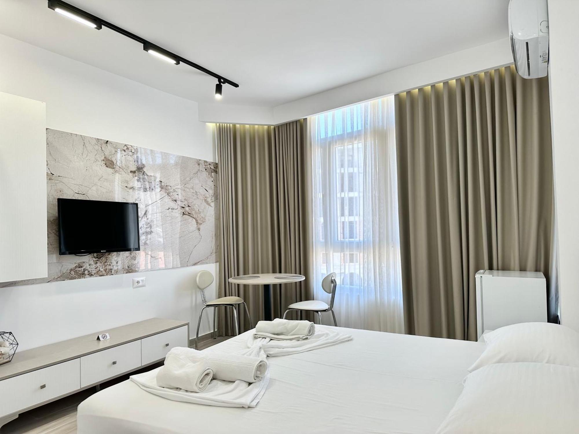 Al Mare Rooms Sarande Ngoại thất bức ảnh