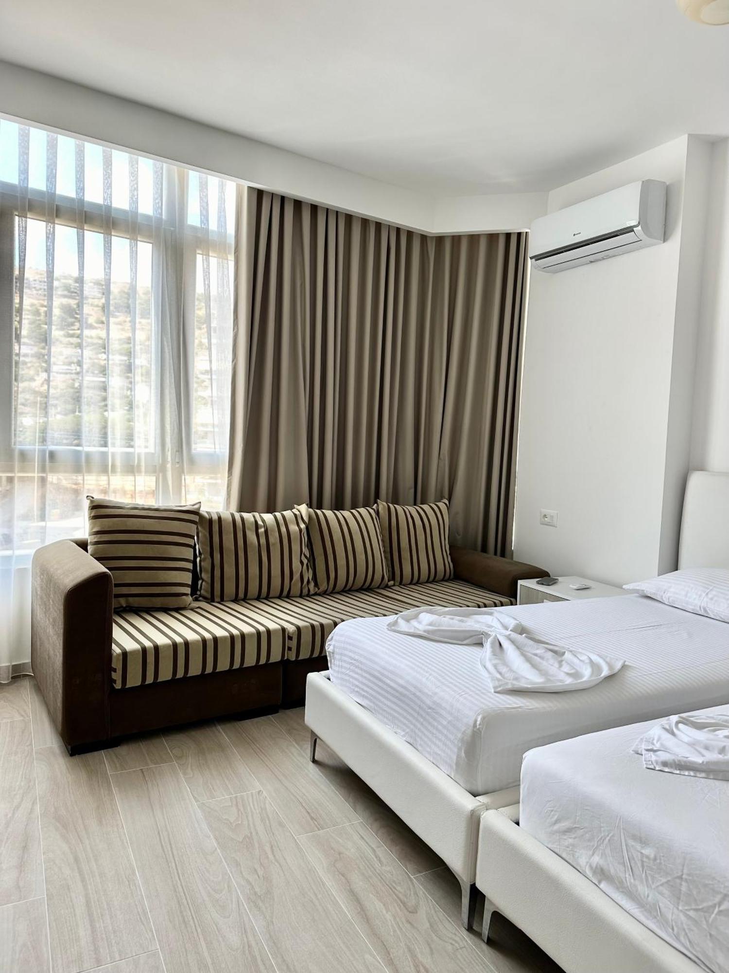Al Mare Rooms Sarande Ngoại thất bức ảnh